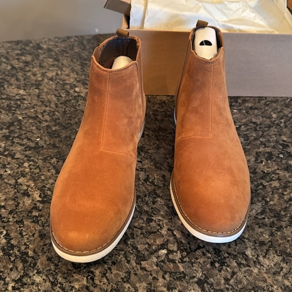 Reserved Footwear tan chukka boots NIB 10 main image 9